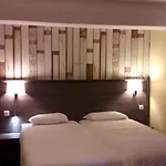 Logis Restaurant De La Poste فندق