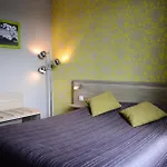 فندق Logis Restaurant De La Poste 3*