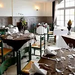 فندق Logis Restaurant De La Poste 3*