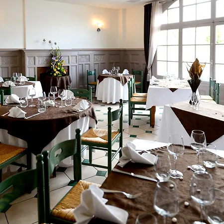 فندق Logis Restaurant De La Poste Le Mêle-sur-Sarthe