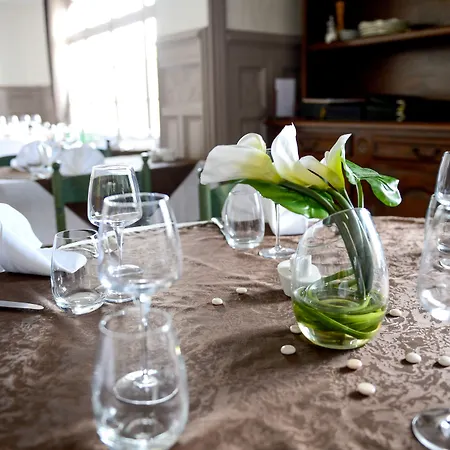 Hotel Logis Restaurant De La Poste Le Mêle-sur-Sarthe