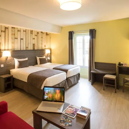 فندق Logis Restaurant De La Poste 3*