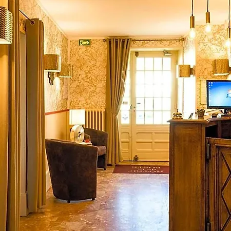 Hotel Logis Restaurant De La Poste