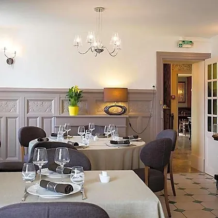 Logis Restaurant De La Poste Le Mêle-sur-Sarthe
