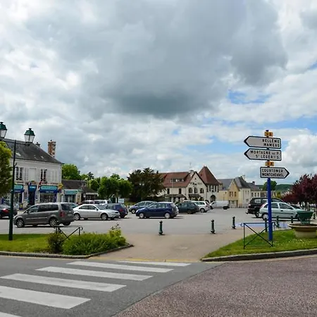 Logis Restaurant De La Poste 3* Le Mele-sur-Sarthe