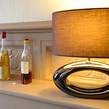 Logis Restaurant De La Poste فندق