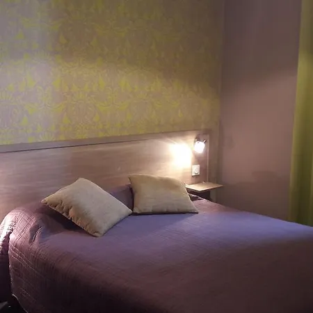 Logis Restaurant De La Poste فندق