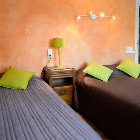 فندق Logis Restaurant De La Poste