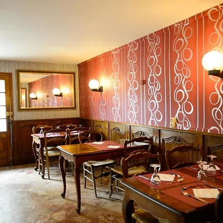 فندق Logis Restaurant De La Poste Le Mêle-sur-Sarthe