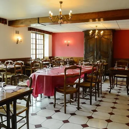 Hotel Logis Restaurant De La Poste 3*