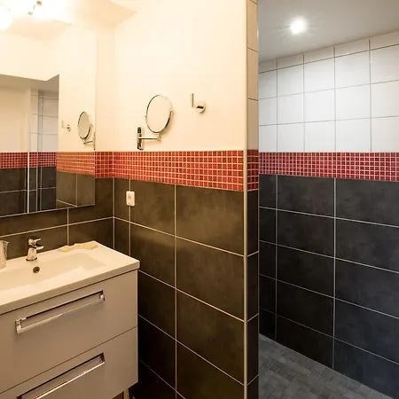 Logis Restaurant De La Poste فندق