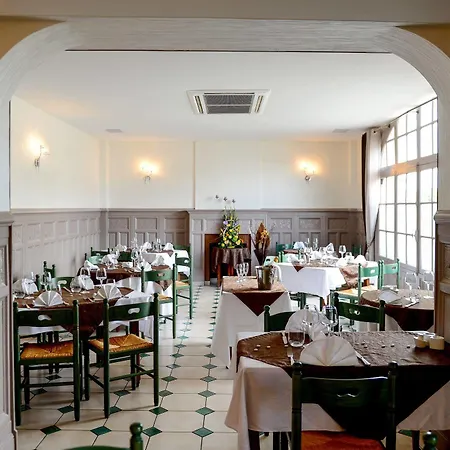Logis Restaurant De La Poste Hotel 3*