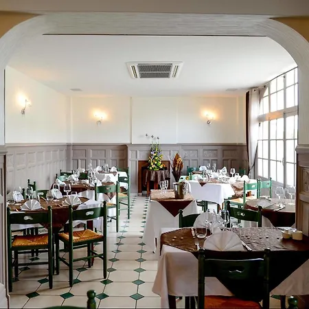 Hotel Logis Restaurant De La Poste 3*