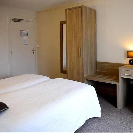 Logis Restaurant De La Poste 3* Le Mêle-sur-Sarthe