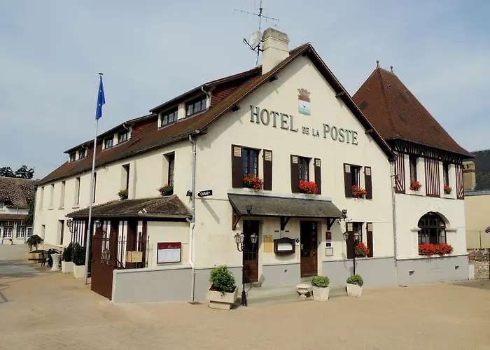 Logis Restaurant De La Poste 호텔 Le Mêle-sur-Sarthe