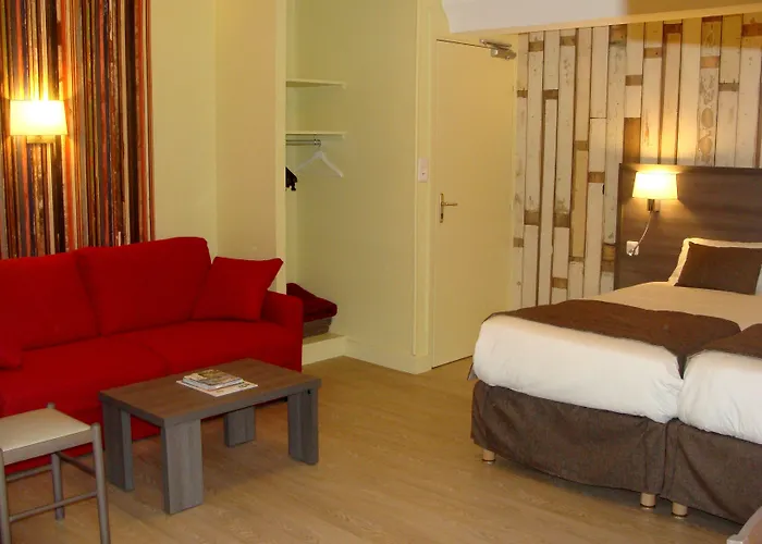 Logis Restaurant De La Poste Le Mêle-sur-Sarthe