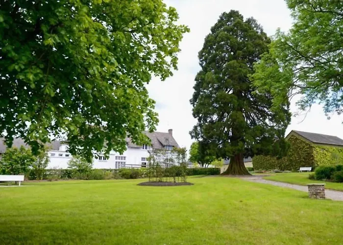 Logis Restaurant De La Poste 호텔