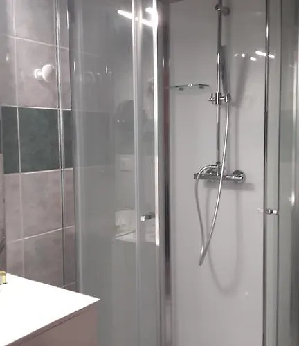 호텔 Logis Restaurant De La Poste