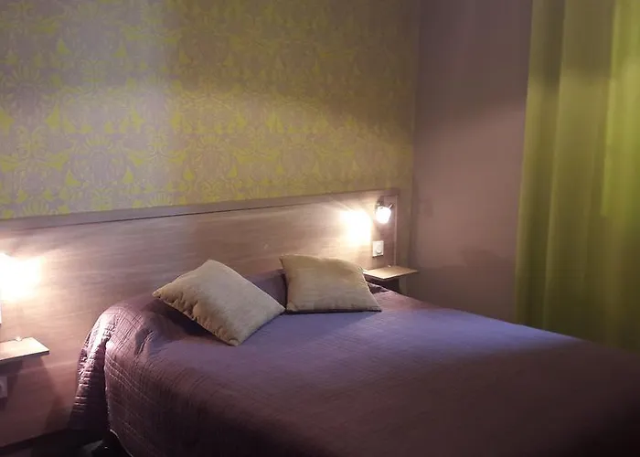 Logis Restaurant De La Poste 호텔