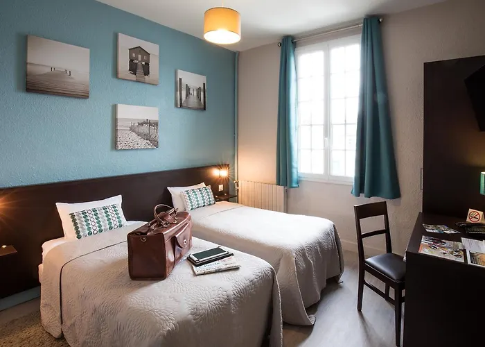 호텔 Logis Restaurant De La Poste