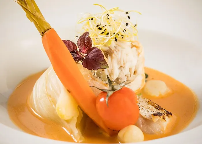 Logis Restaurant De La Poste 호텔 Le Mêle-sur-Sarthe