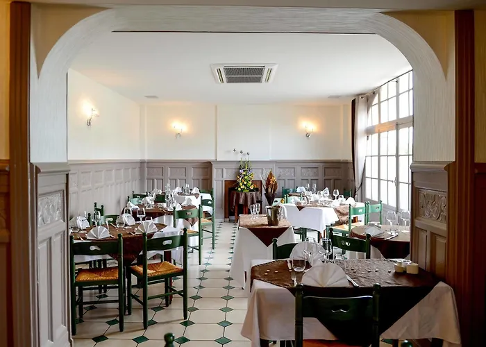 호텔 Logis Restaurant De La Poste 3*