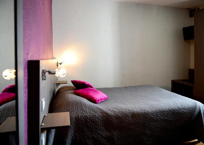 Logis Restaurant De La Poste 호텔